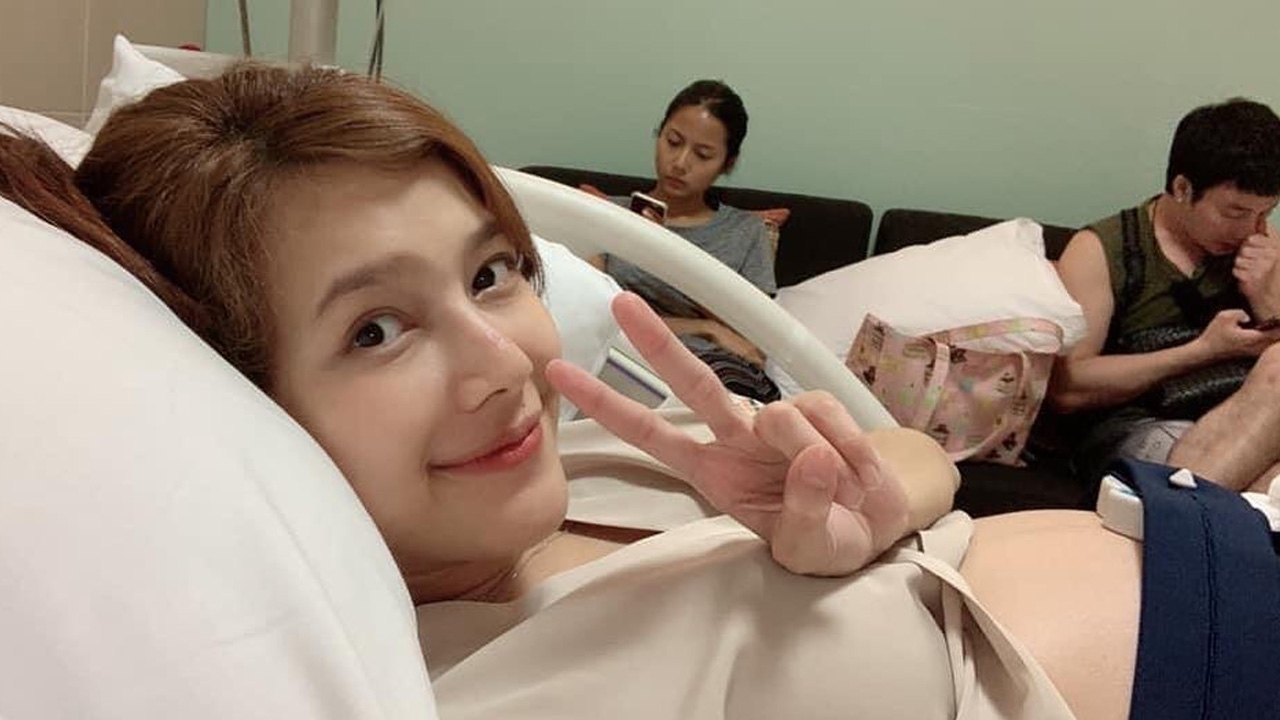 แนท ณัฐชา ถูกส่งโรงพยาบาลหลังมีอาการปวดท้องและเลือดออกกลางดึก