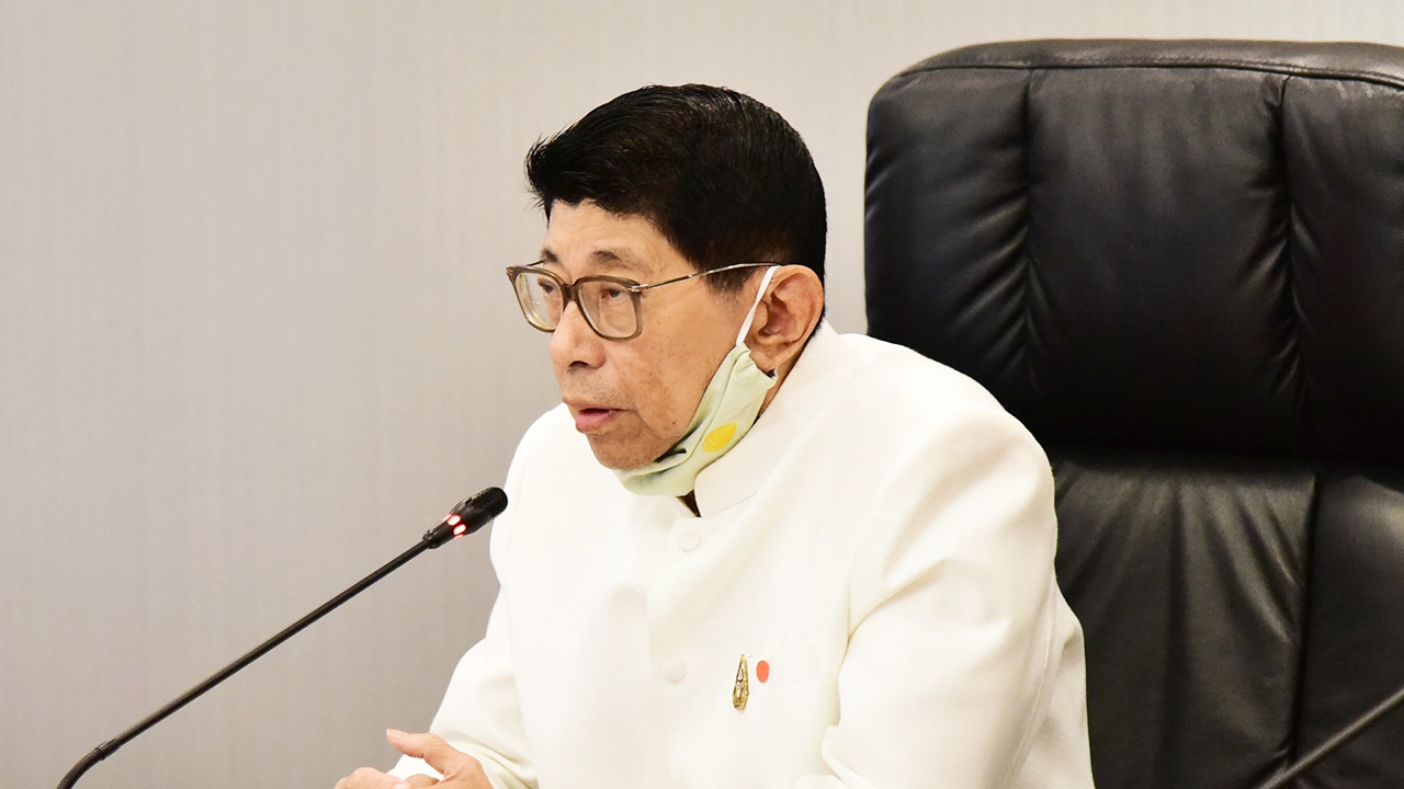 “วิษณุ” ขอรอฟัง กมธ.แก้รัฐธรรมนูญชุด “พีระพันธุ์” ก่อนยื่นร่างรัฐบาลไปสภาฯ