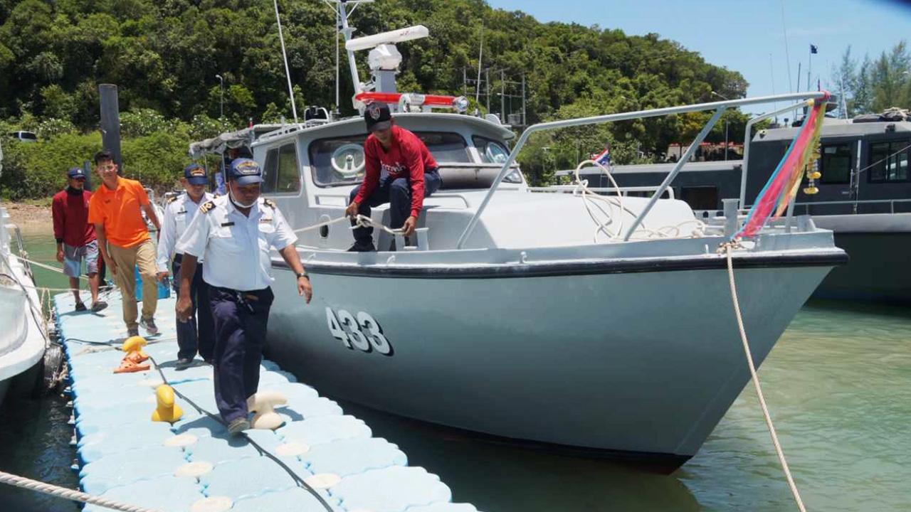 พบ 2 ศพสุดท้าย เฟอร์รี่ล่มสมุย "กะลาสี-คนขับ" ถูกรถขนขยะหนีบร่าง 