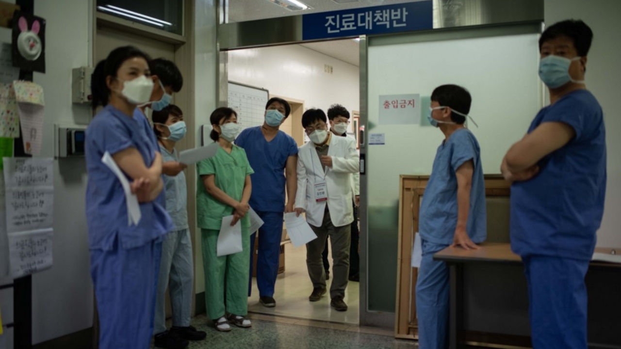 เทวดาตัวน้อย! เด็กชายจีนวัย 1 ขวบ บริจาคอวัยวะ หลังสิ้นใจเพราะสมองตาย