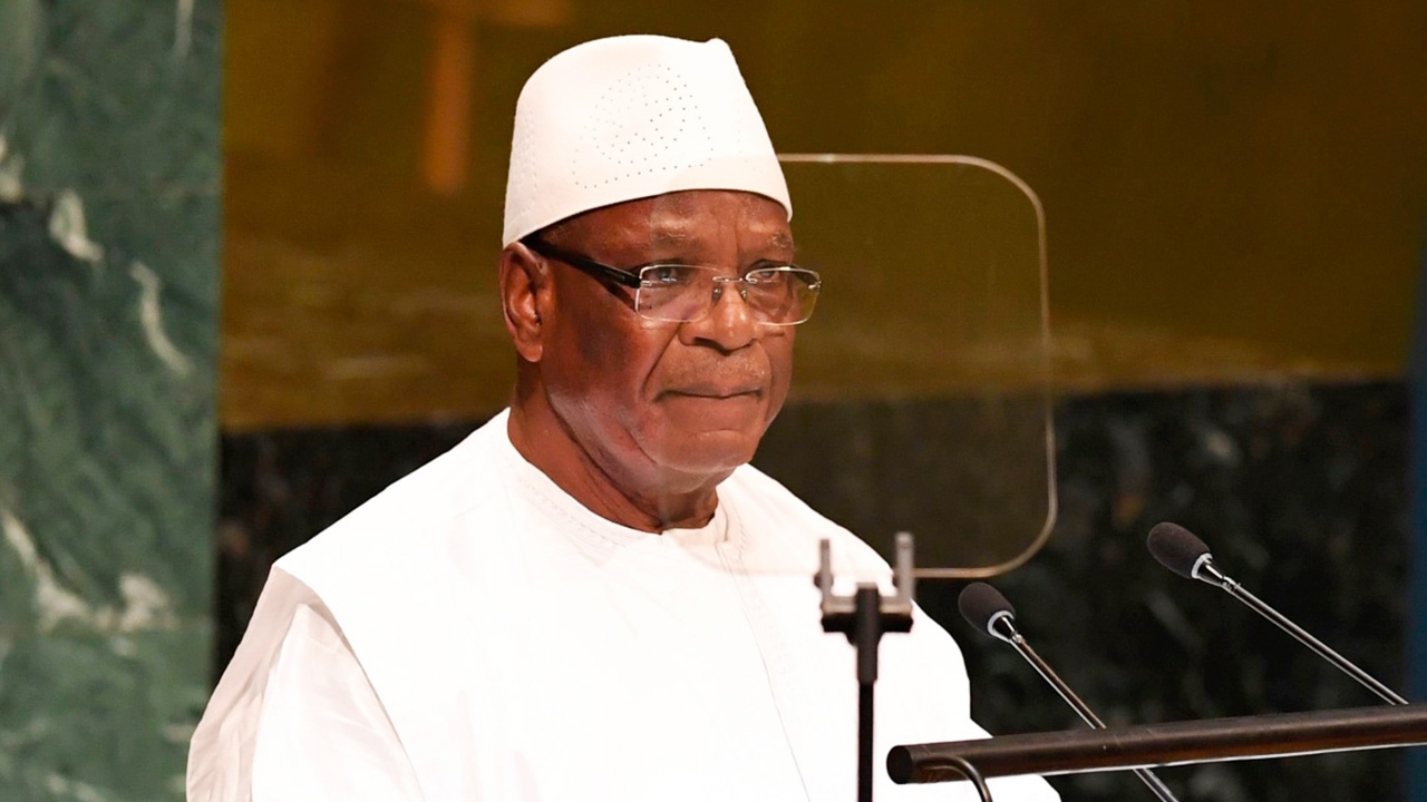 ปธน.มาลี ไม่อยากให้เสียเลือดเนื้อ ยอมลาออก หลังโดนทหารบุกจับพร้อมนายกฯ