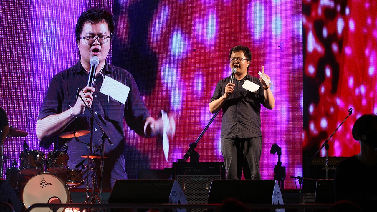 ผบช.ภ.1 ยันตำรวจขอศาลออกหมายจับ 6 แกนนำ-พิธีกร ชุมนุมธรรมศาสตร์จะไม่ทน