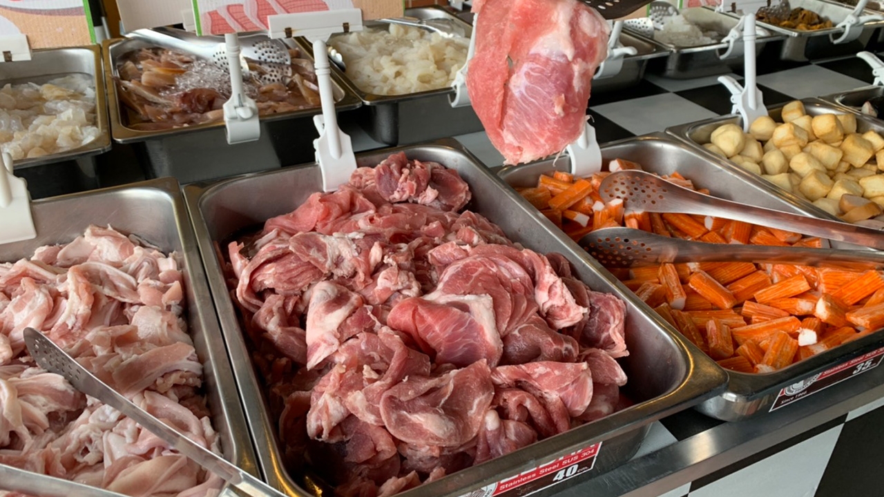 ร้านหมูกระทะ แจงดราม่าเข็มฉีดยาในเนื้อหมู ยันค่าปรับเป็นกฎของร้าน