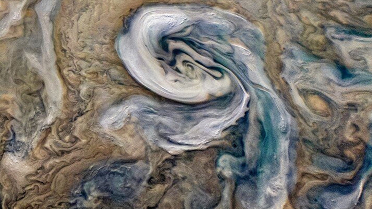 ลูกเห็บที่อุดมแอมโมเนียบนดาวพฤหัสบดี