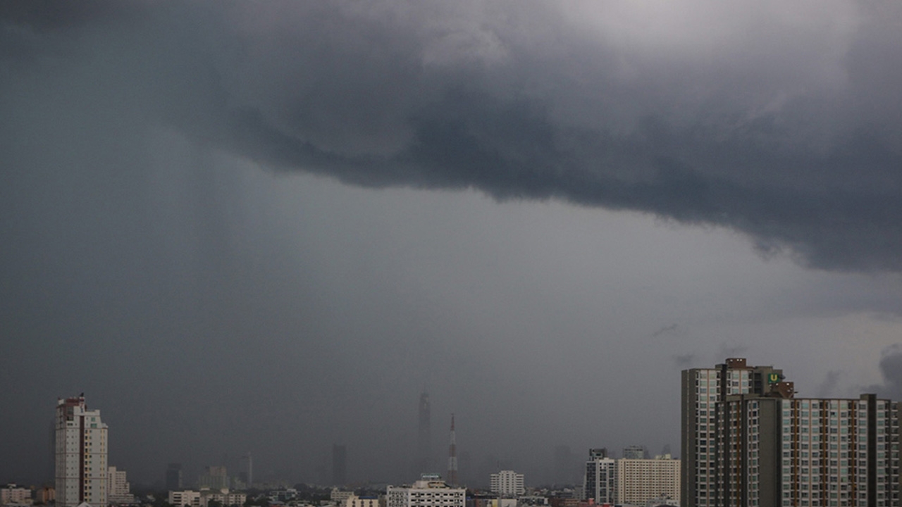 สภาพอากาศวันนี้ เหนือ กลาง ตะวันออก ใต้ฝนตกหนักบางพื้นที่ กทม.มีฝน 40%