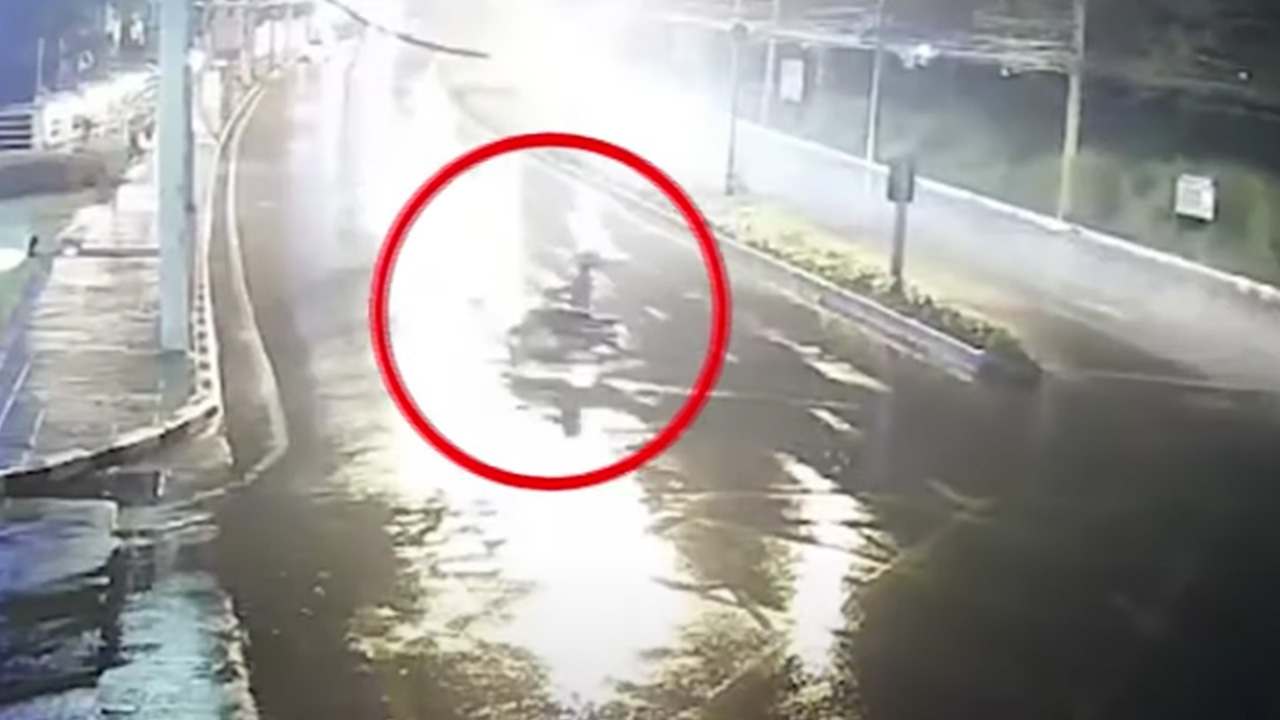 พ่อเศร้า วิ่งหาหลักฐานขอความเป็นธรรม หลังอัยการสั่งไม่ฟ้อง รถหรูชนลูกสาวดับ