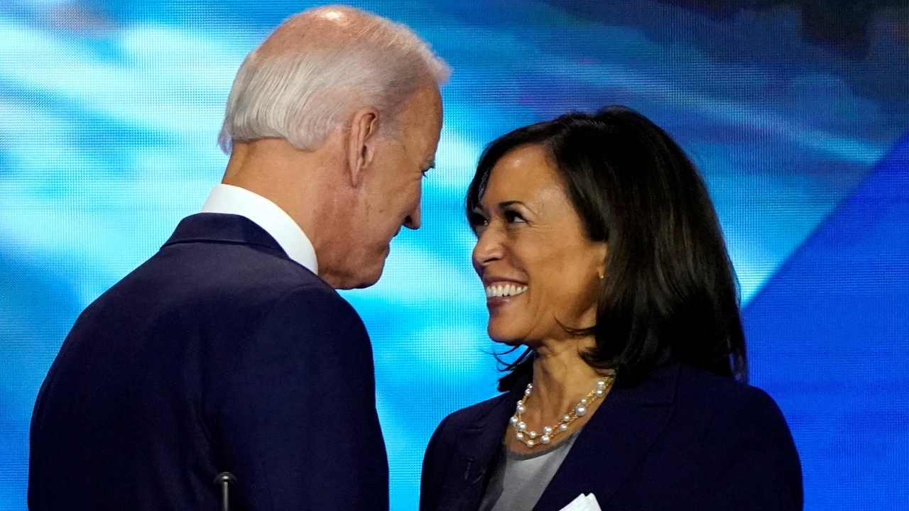 ทำความรู้จัก “กมลา แฮร์ริส” คู่ชิงรอง ปธน.สหรัฐฯ ของโจ ไบเดน