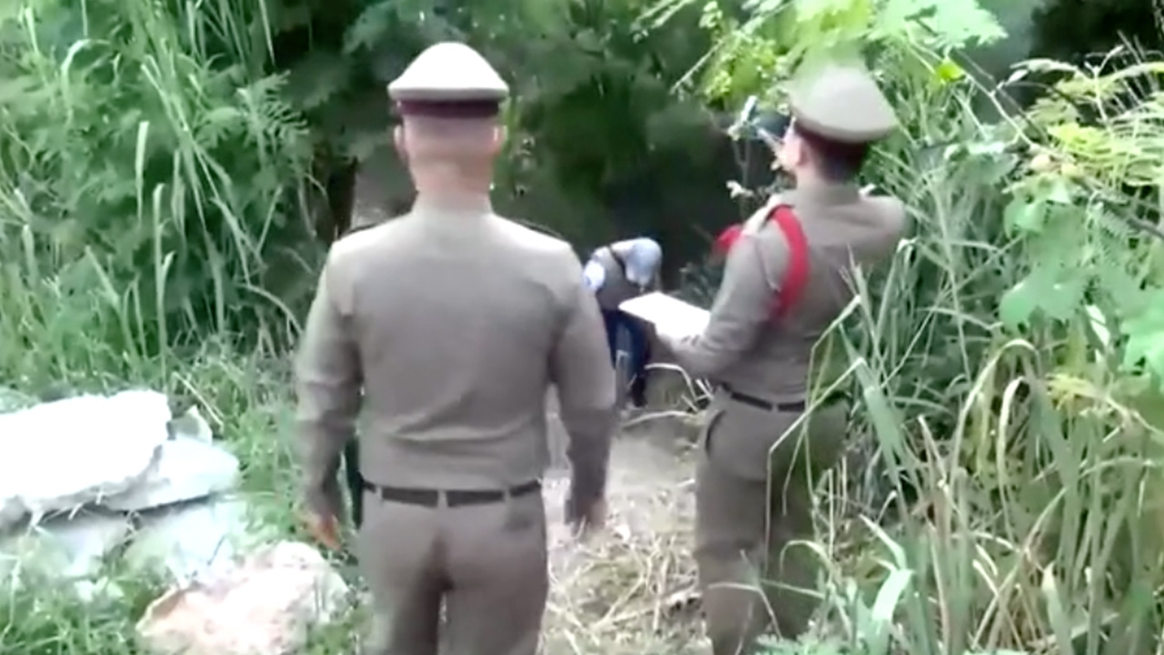 ตร.ชลบุรีขอเวลาสืบหาคนร้ายรอผลนิติเวช ฆ่าทุบหัวสาวทิ้งป่าริมมอเตอร์เวย์ 