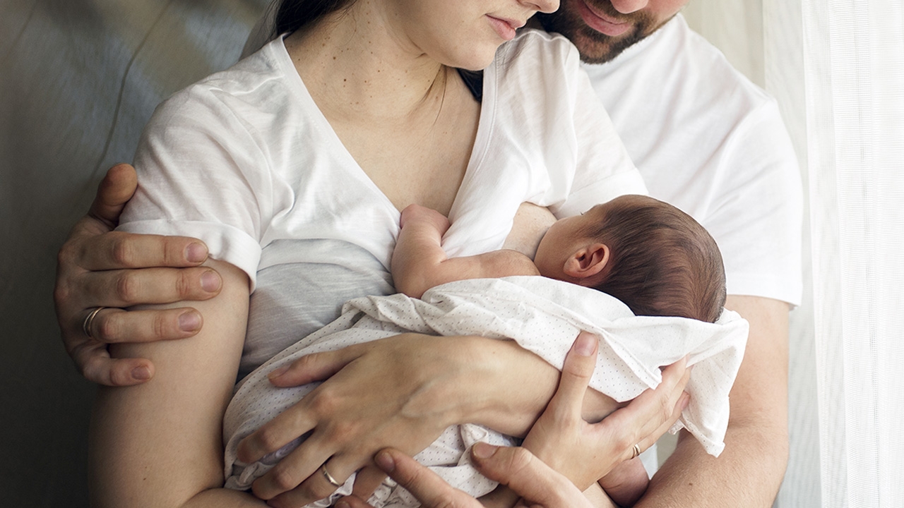 วิธีเลี้ยงลูก กรมอนามัยแนะประโยชน์ของน้ำนมแม่ต่อลูกน้อย