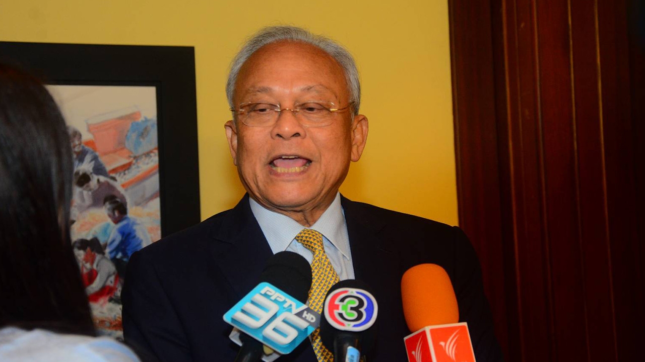 “สุเทพ” เตือนม็อบ นศ.อย่าทำผิด ก.ม. ยันสู้คดีไม่สนุก ชี้รัฐไม่ปิดกั้น