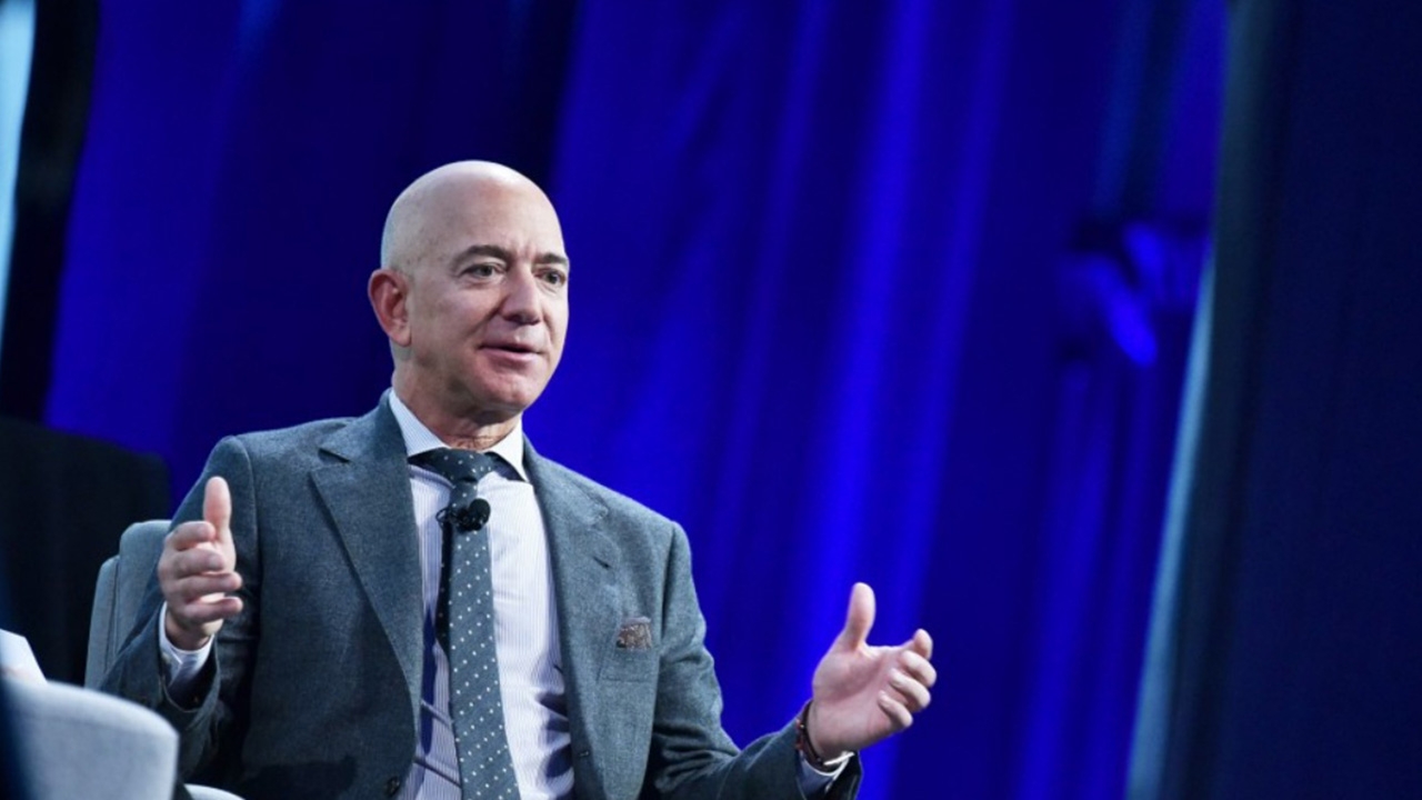 เจฟฟ์ เบซอส เจ้าพ่ออเมซอน ขายหุ้นเฉียดแสนล้าน คาดนำไปลงทุน Blue Origin
