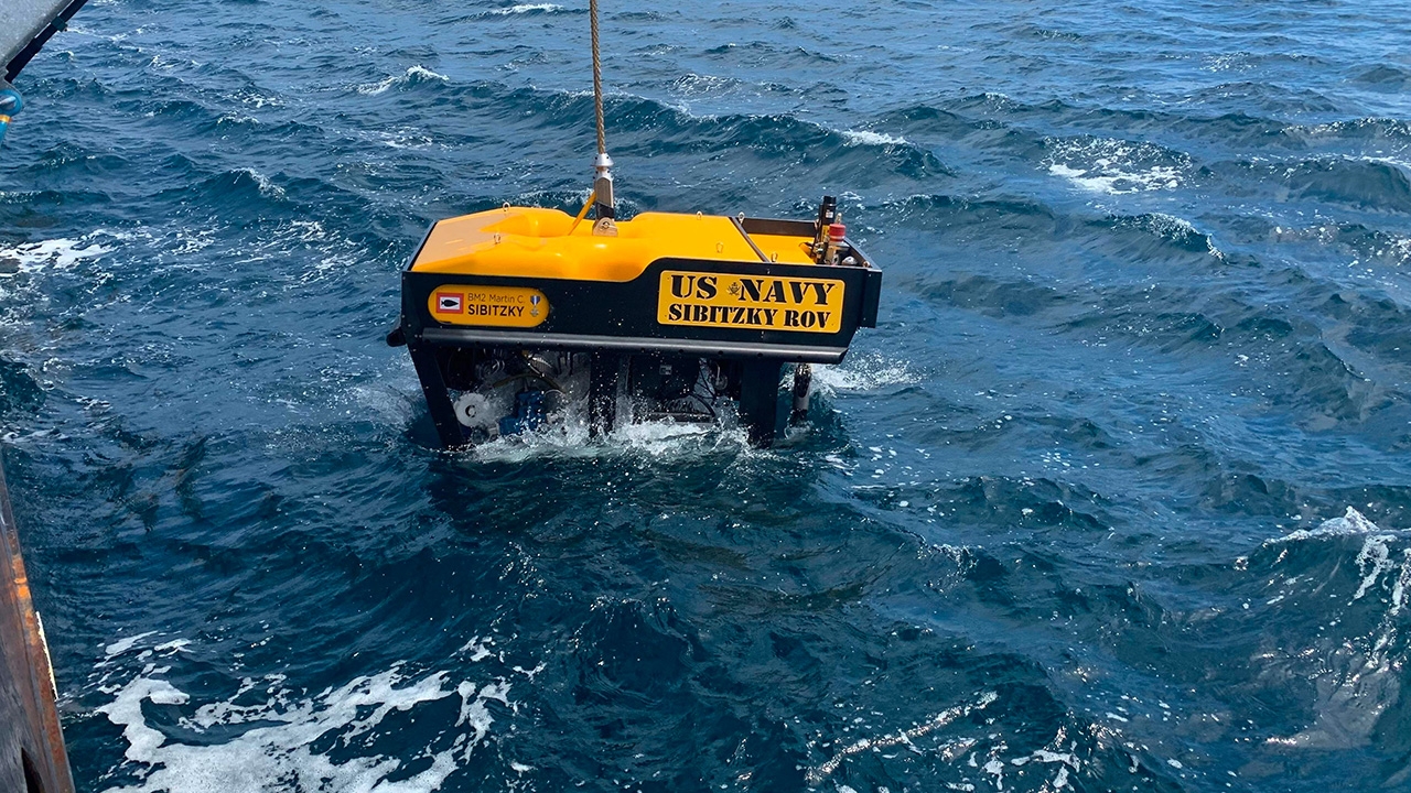 หาเจอแล้ว ยานรบสหรัฐฯ จมหายลงก้นทะเล พร้อมทหาร 8 นาย