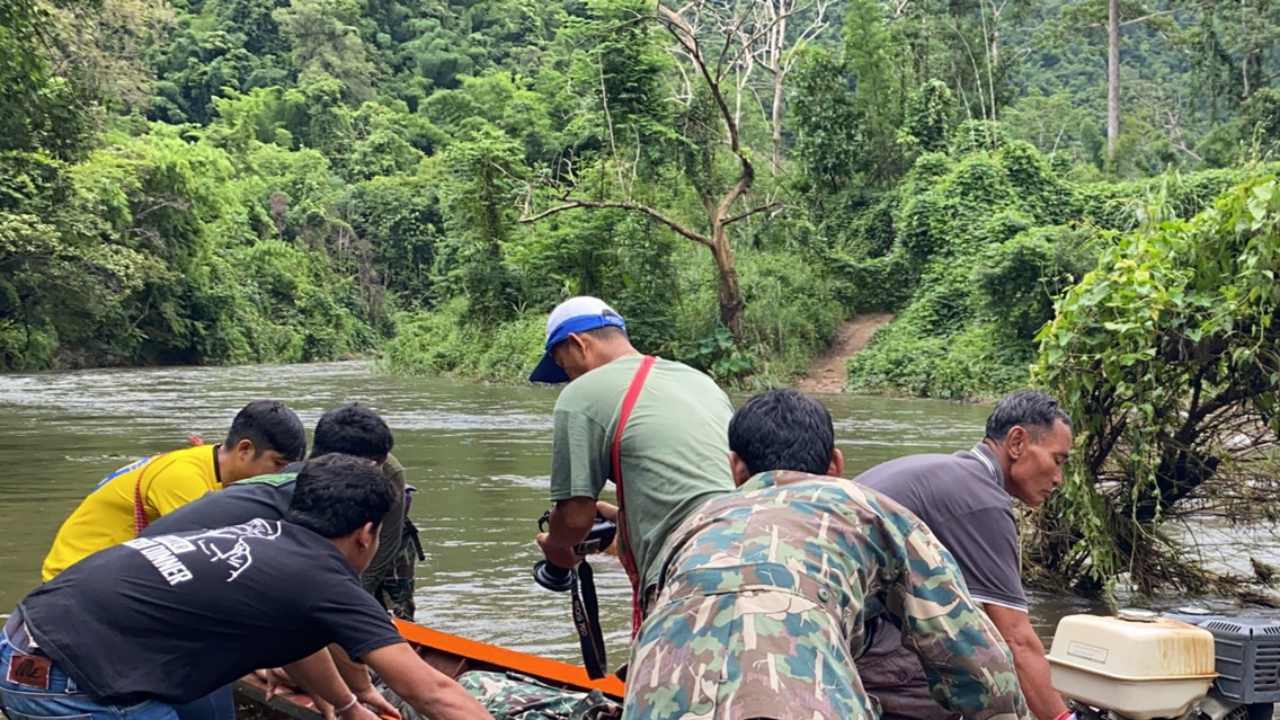 สลด พิทักษ์ป่าหนุ่ม ว่ายข้ามห้วยรันตี เจอน้ำป่าซัดร่างจมดับ 