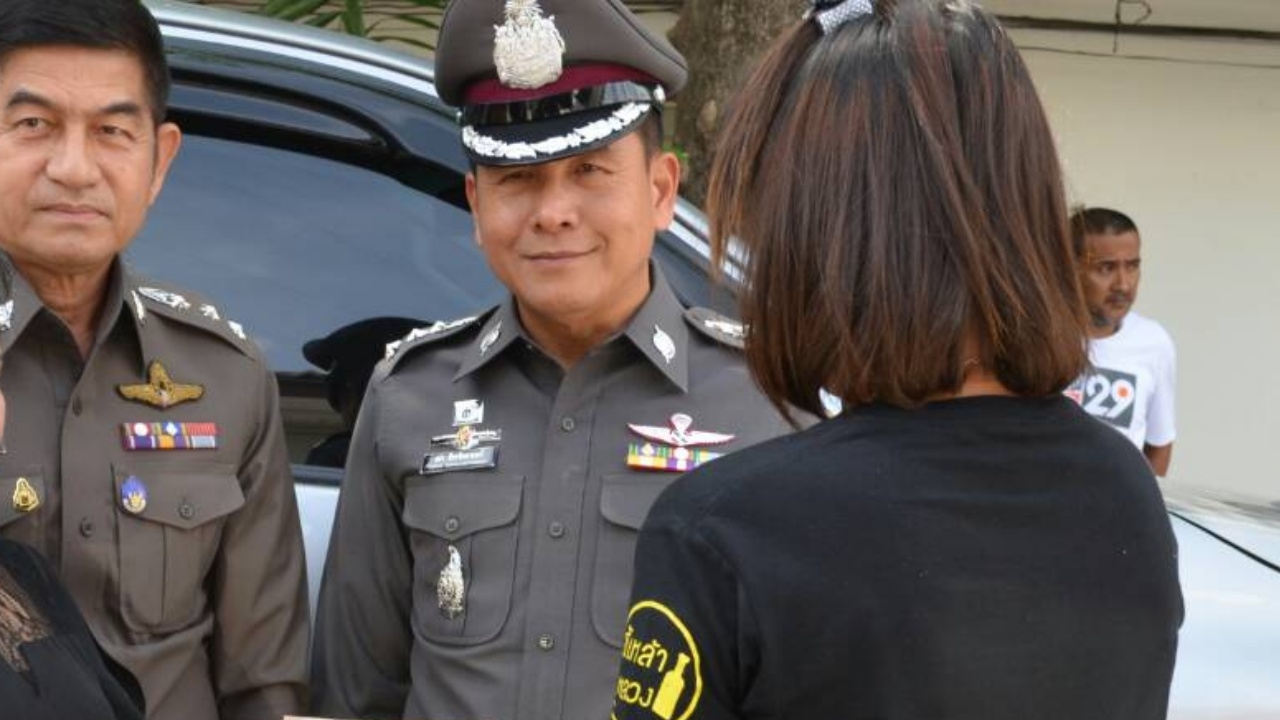 หนุ่มแชตลวงผู้ช่วยพยาบาล พาล่องจากเชียงใหม่มาอยุธยา ก่อนเชิดรถหนี 