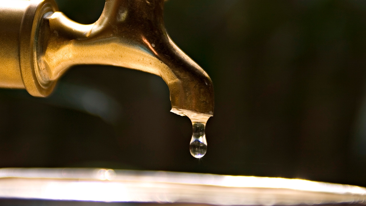 คืน 17 และ 18ตุลาฯ น้ำไม่ไหลหลายจุด