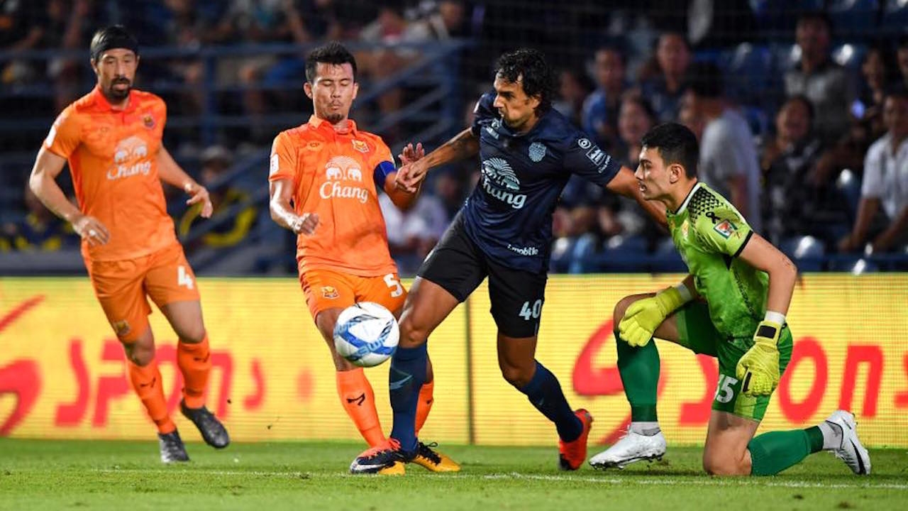 เก็บกด! 'บุรีรัมย์' รัวกระหน่ำ 'สุโขทัย' 5-2 จ่อแชมป์ไทยลีก