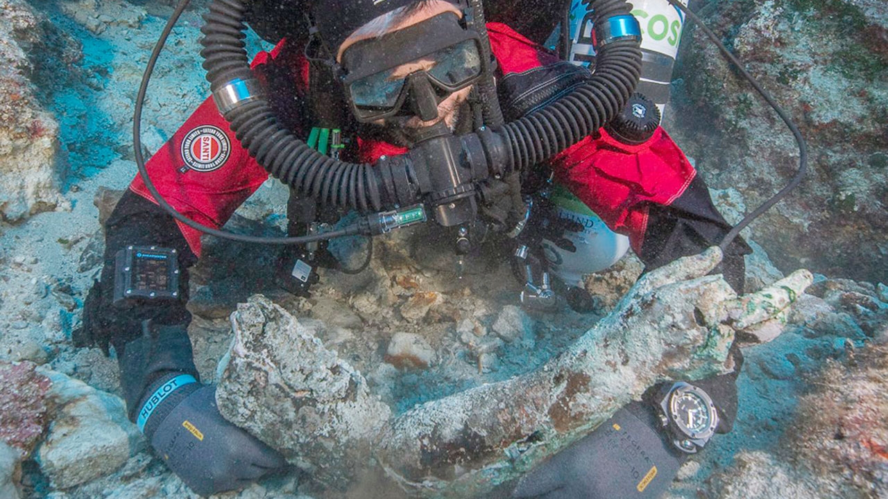 ค้นพบสมบัติในเรืออับปางที่มีความสำคัญต่อชาวกรีก