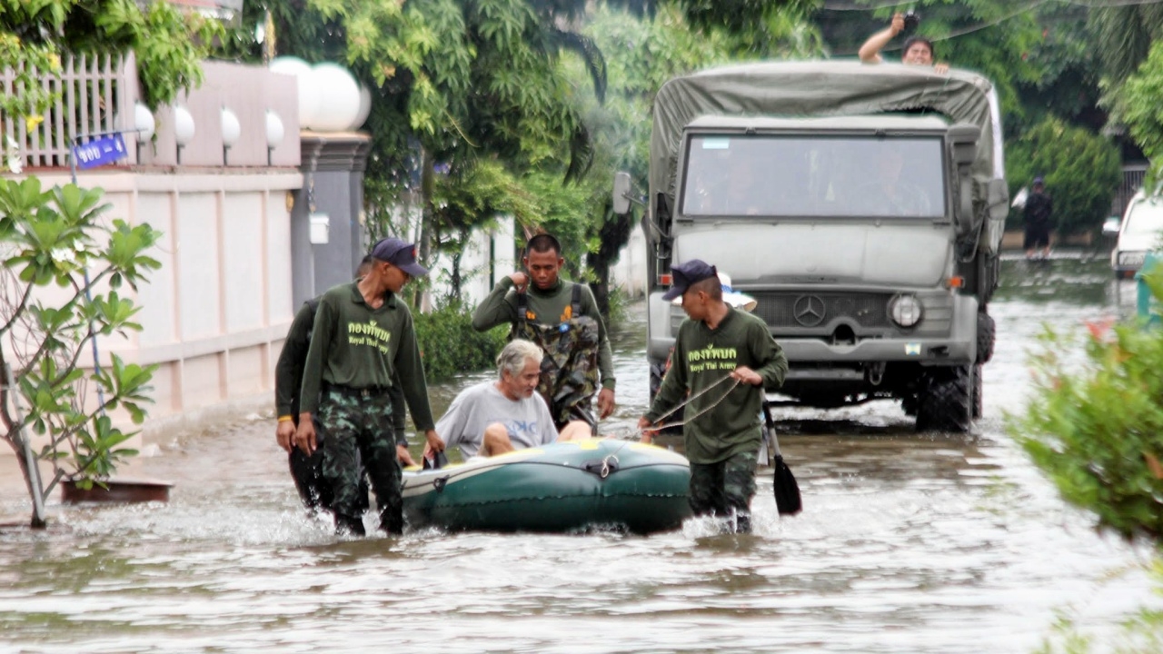 ปลัด มท. ยันน้ำไม่ท่วมกรุงฯ ซ้ำรอยปี 54 แน่