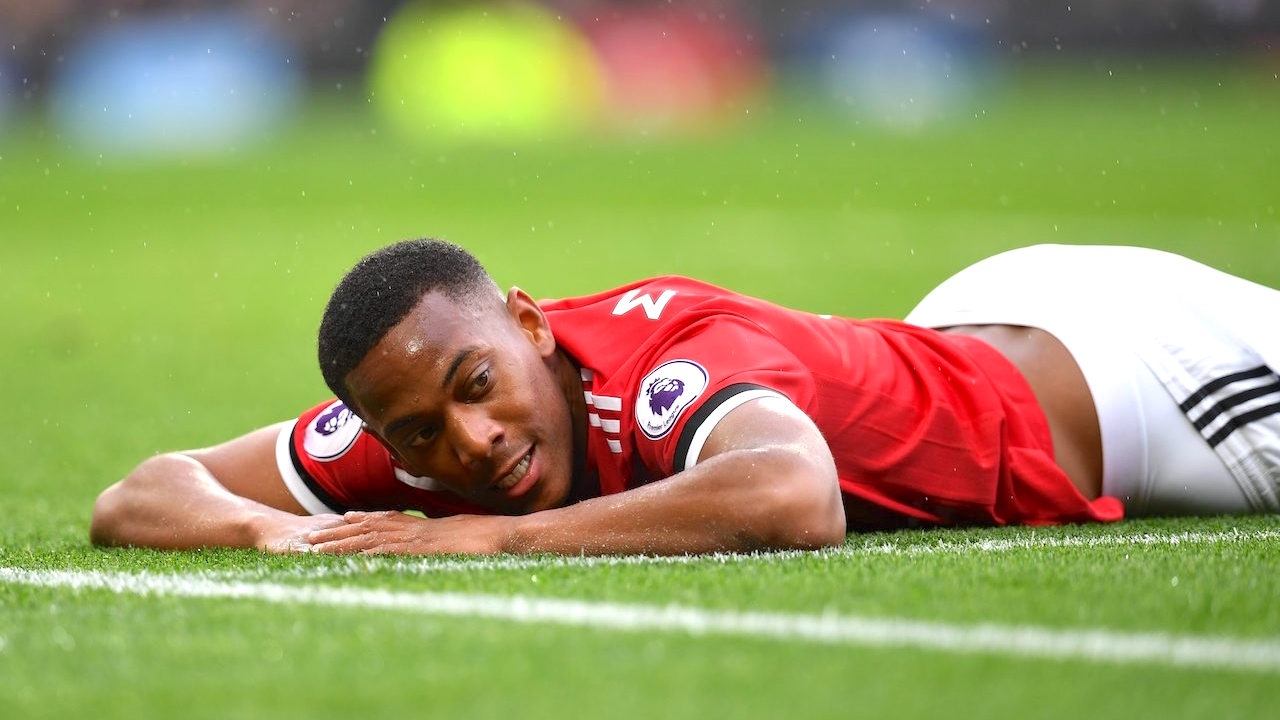 กระจ่าง! สื่อดังเผย ‘มาร์เชียล’ ตัดสินใจแล้วหลังมีข่าวปืนตามจีบ