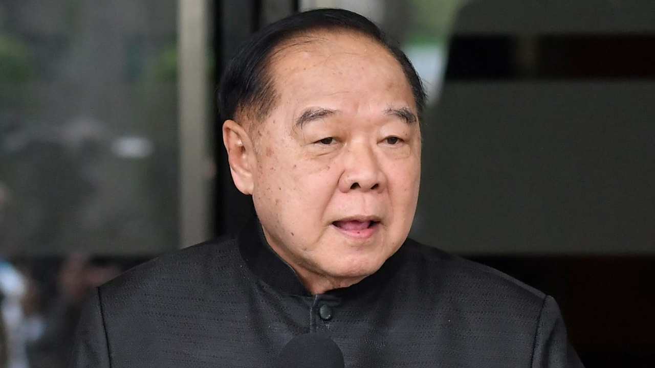 'บิ๊กป้อม' แจงปลดล็อกพรรคฯ หลัง ต.ค.นี้ ไม่มีข้อมูล 'แม้ว' หมิ่นสถาบัน