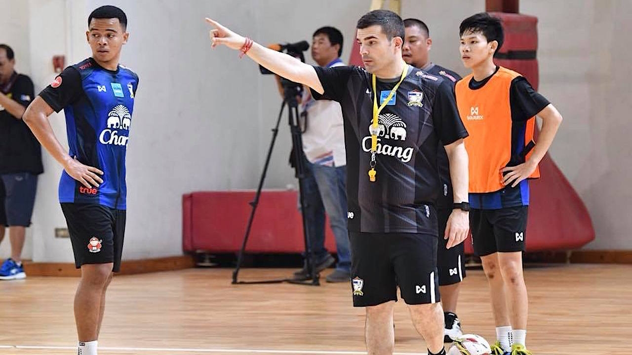 โต๊ะเล็กช้างศึกรายงานตัว ซ้อมเข้มก่อนลุยเวียดนาม