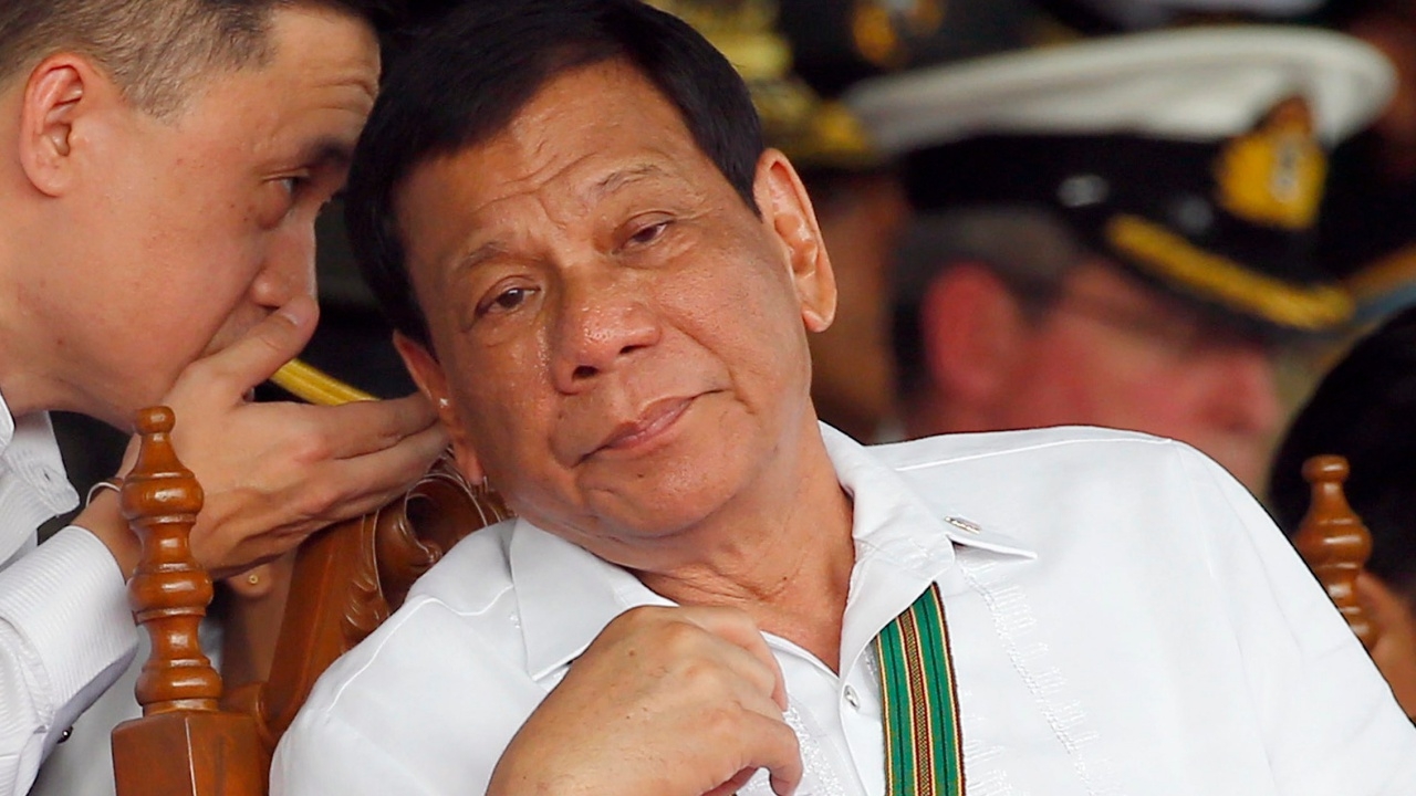 ‘ดูเตร์เต’ หยุดใช้ตำรวจทำสงครามยาเสพติด หลังฆ่าไปเกือบ 4,000 ศพ