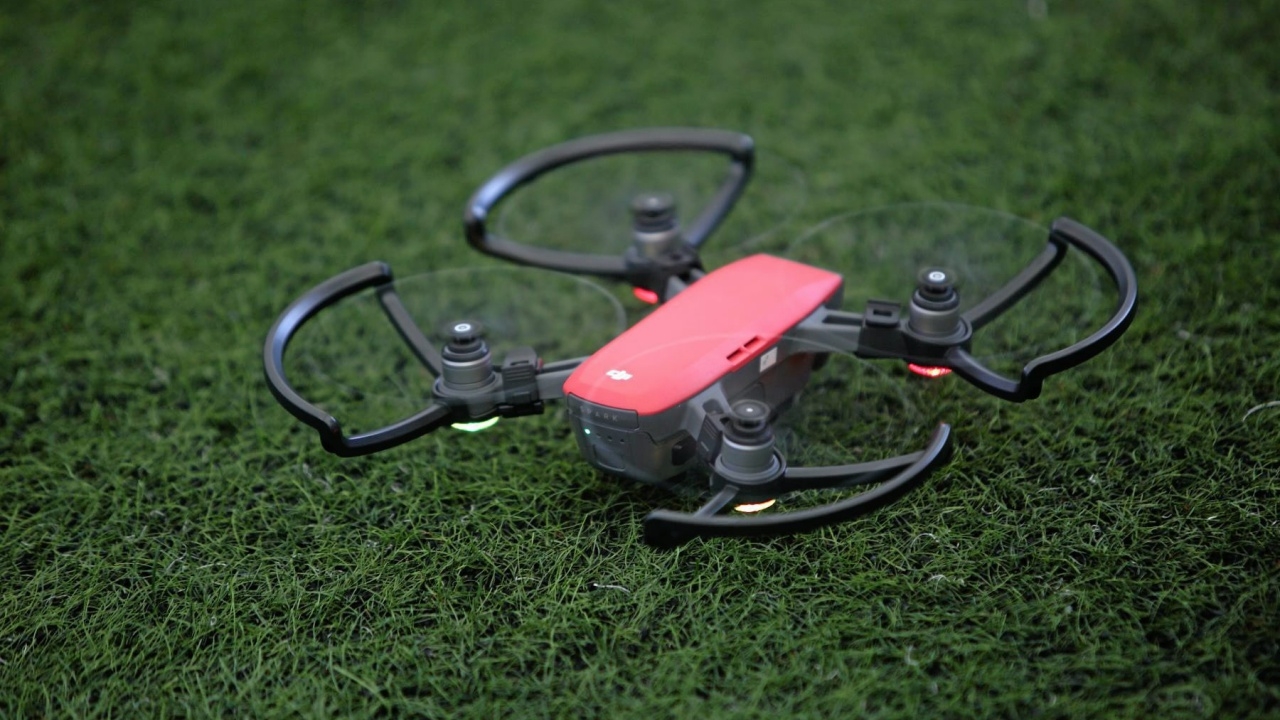 กอร.เข้ม ให้ โดรน ที่ได้รับอนุญาต ขึ้นบินในรัศมี 19 กม.จากสนามหลวง