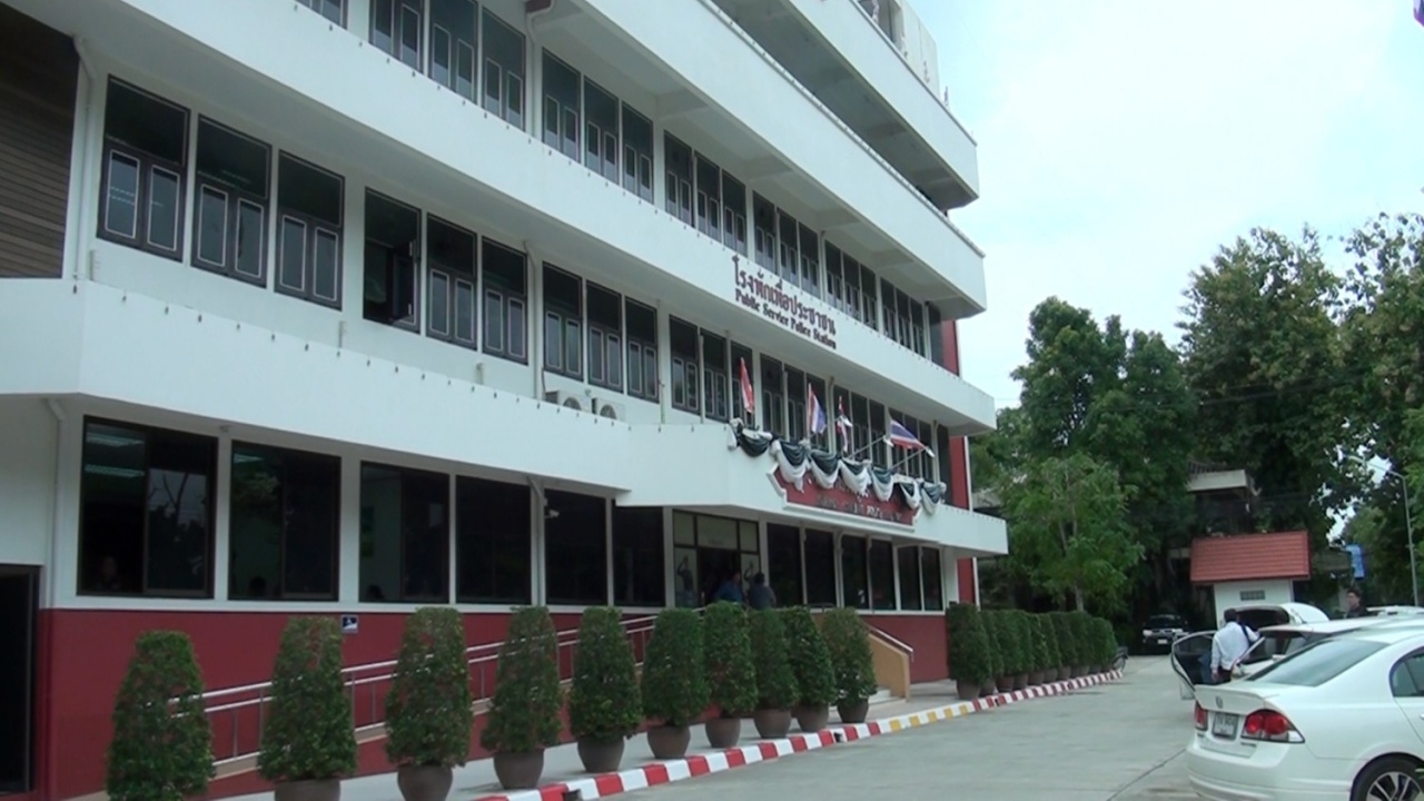 แม่น้องเอิร์ธ ร้องทุกข์เพื่อน-รุ่นพี่จับขังจุดไฟเผา ตร.จ่อสอบพยานเพิ่ม