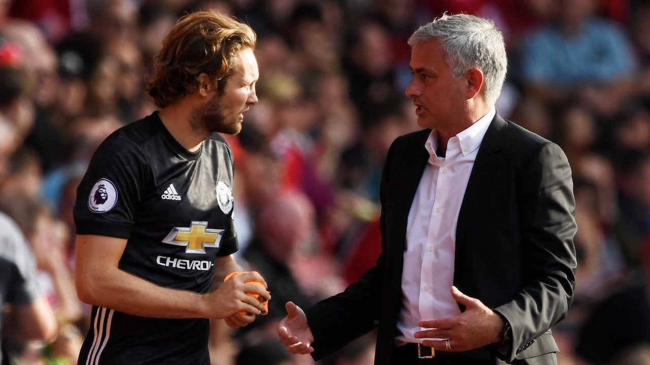 ช็อก! 'บลินด์' อาจแยกทางผีแดงอีกสามเดือน