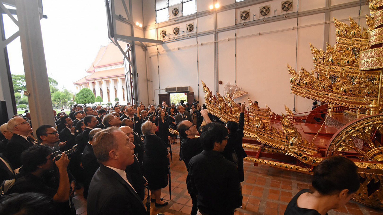 เยี่ยมชม