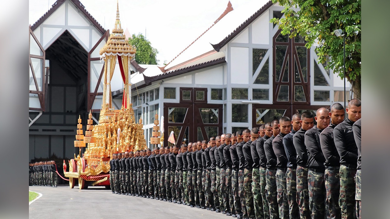 ซ้อมฉุดชักพระมหาพิชัยราชรถ