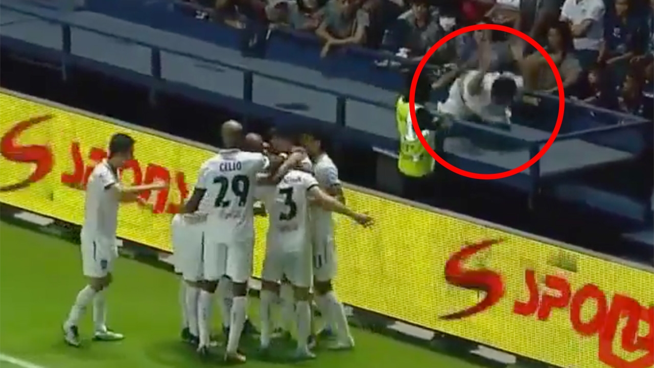 ชาวเน็ตฮาก๊าก สงสัยแฟนรายนี้เป็นอะไร หลังอุ้มซัดปิดกล่องให้กิเลน