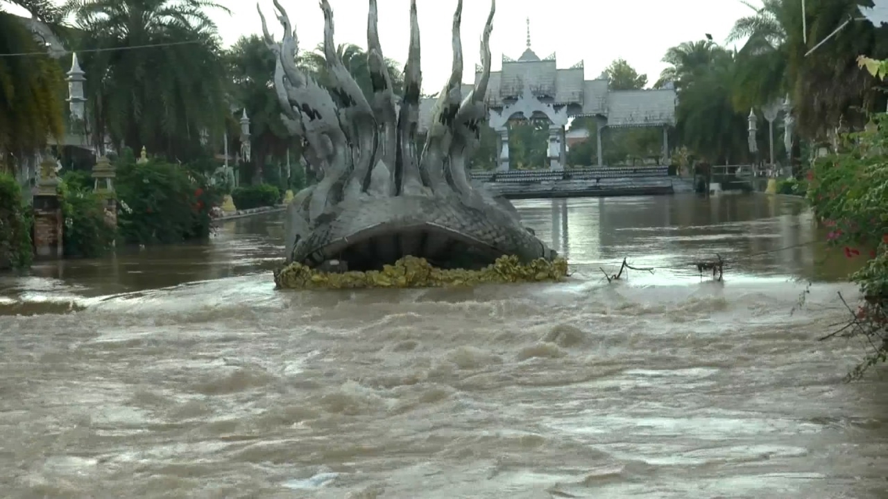 พะเยา น้ำทะลักเข้าเขตเทศบาลเมืองดอกคำใต้ รอบ 3 ชาวบ้านเดือดร้อนหนัก