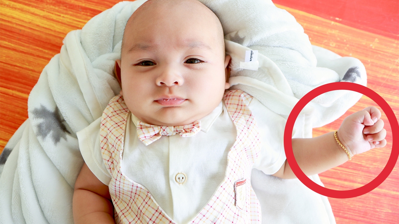 เฉลย! สร้อยทองข้อมือ น้องลีออง ใครให้? 