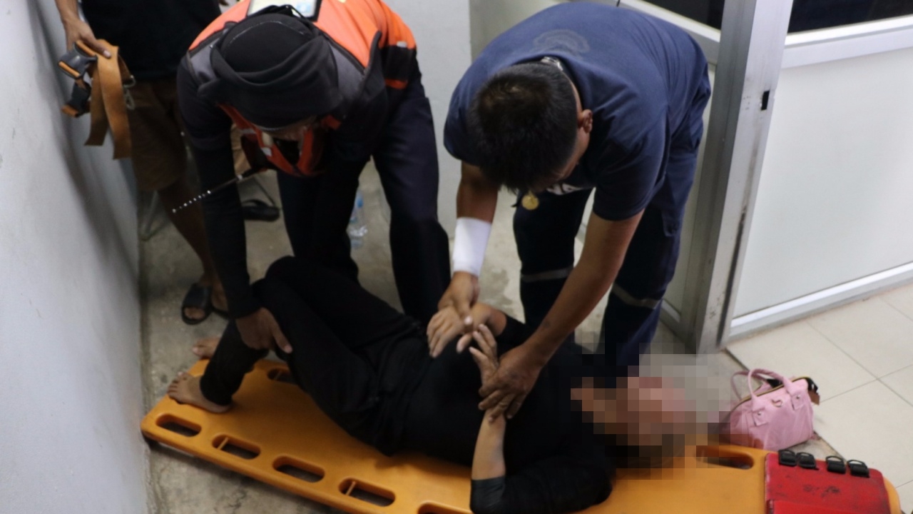 สาว 45 กลืนยาลงท้องเป็นกำ ขณะรอแจ้งความบนโรงพัก คาดเครียดหนัก