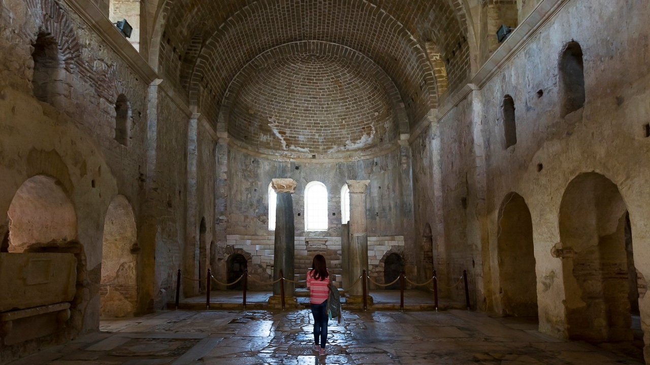 นักโบราณคดีอ้าง พบหลุมศพ ‘เซนต์นิโคลัส’ ต้นตำนาน ‘ซานตาคลอส’ ที่ตุรกี