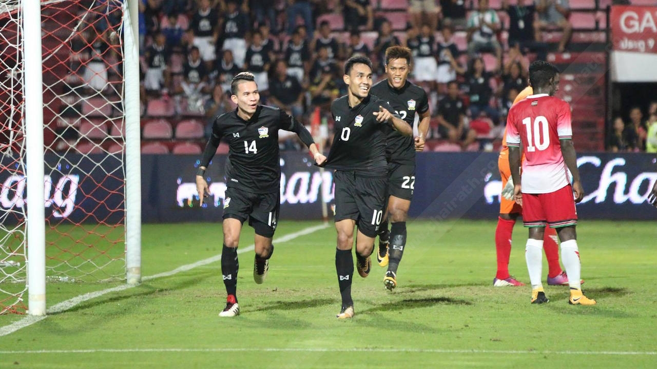 ผ่าคะแนน 'ช้างศึก' เรียงตัวอุ่นเกือกเชือดเคนยา 1-0 ใครผ่านใครสอบตก