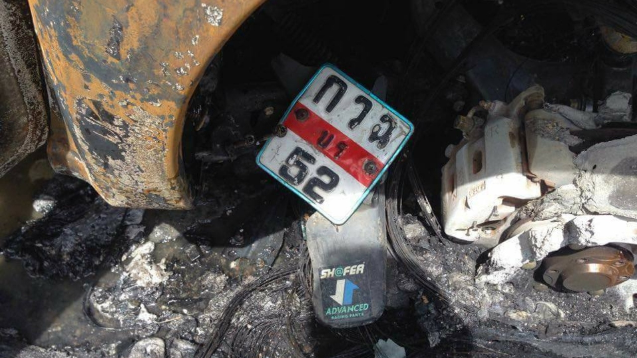 ไม่ทันทำบุญ หนุ่มขับกระบะชน จยย. เด็กดับ 1 สาหัส 1 ไฟท่วมรถ วอดทั้งคู่