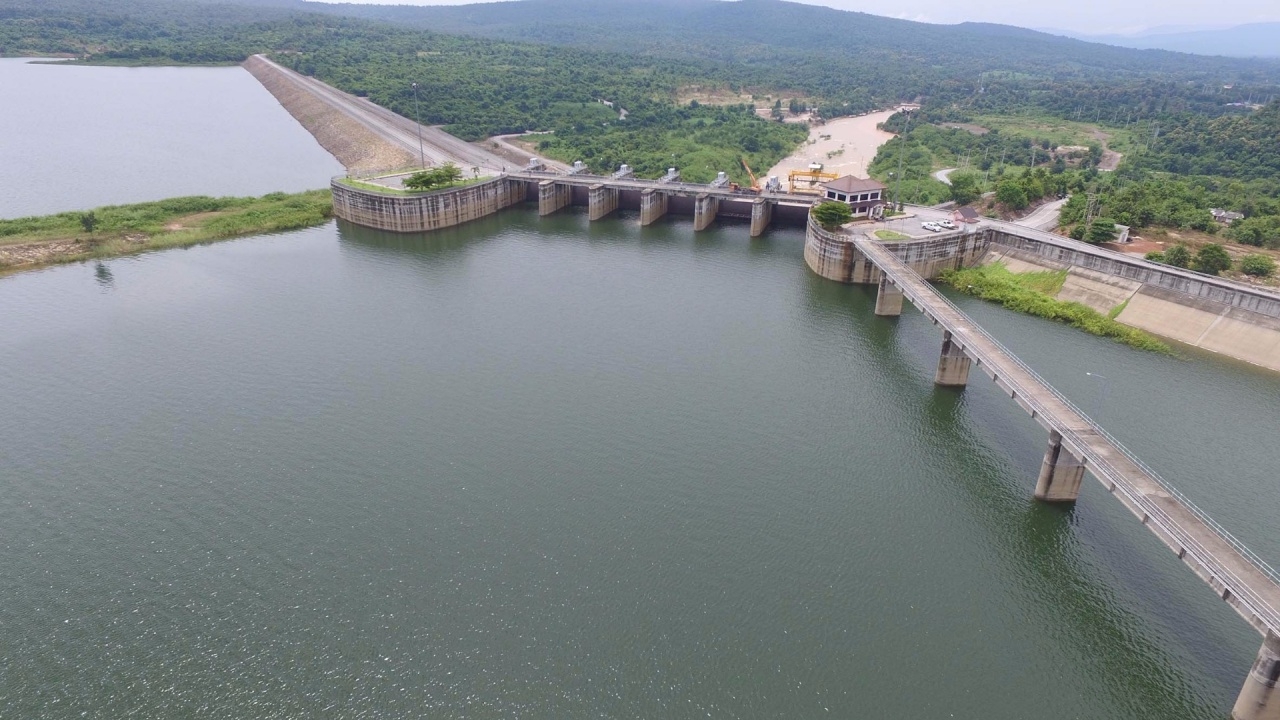 เขื่อนแควน้อยบำรุงแดน น้ำเต็มหนที่ 2 ในรอบปี พะเยาเอ่อท่วมรอบกว๊าน