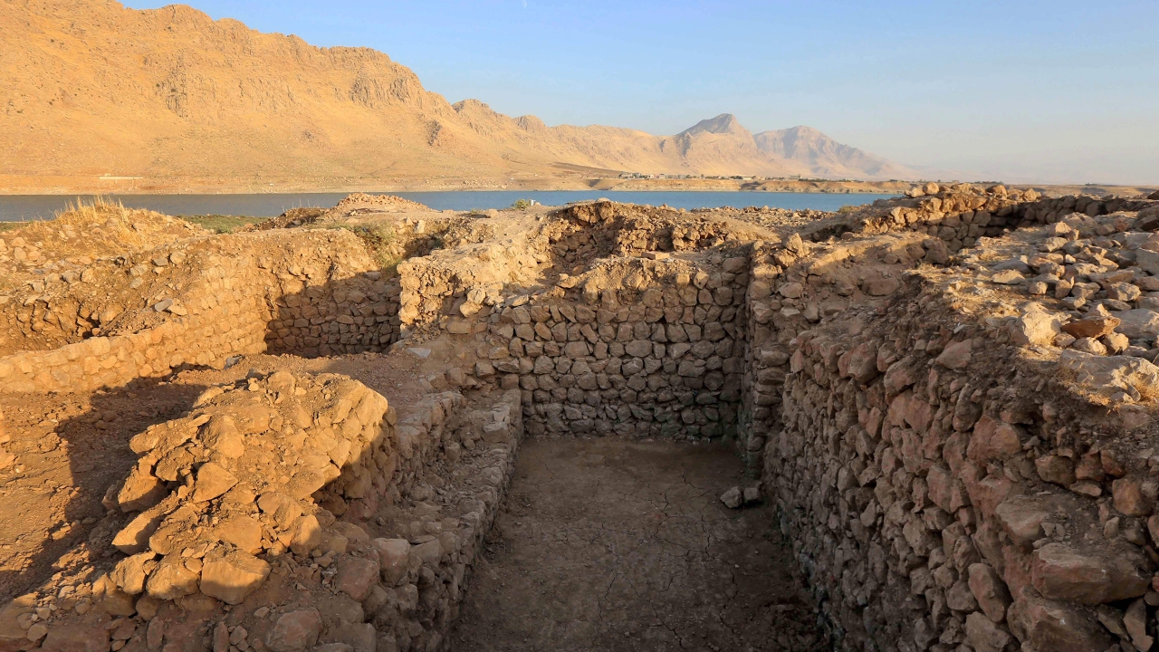 นักโบราณคดี ค้นพบซากเมืองโบราณคาลัตกา ดาร์บันด์