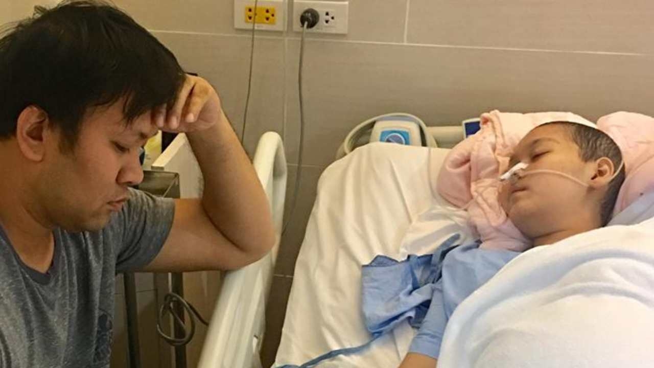 ลุ้นวันต่อวัน 'แม่นุ่น' เกล็ดเลือดต่ำ ติดเชื้อ 'พ่อตุลย์' เฝ้าทั้งคืน