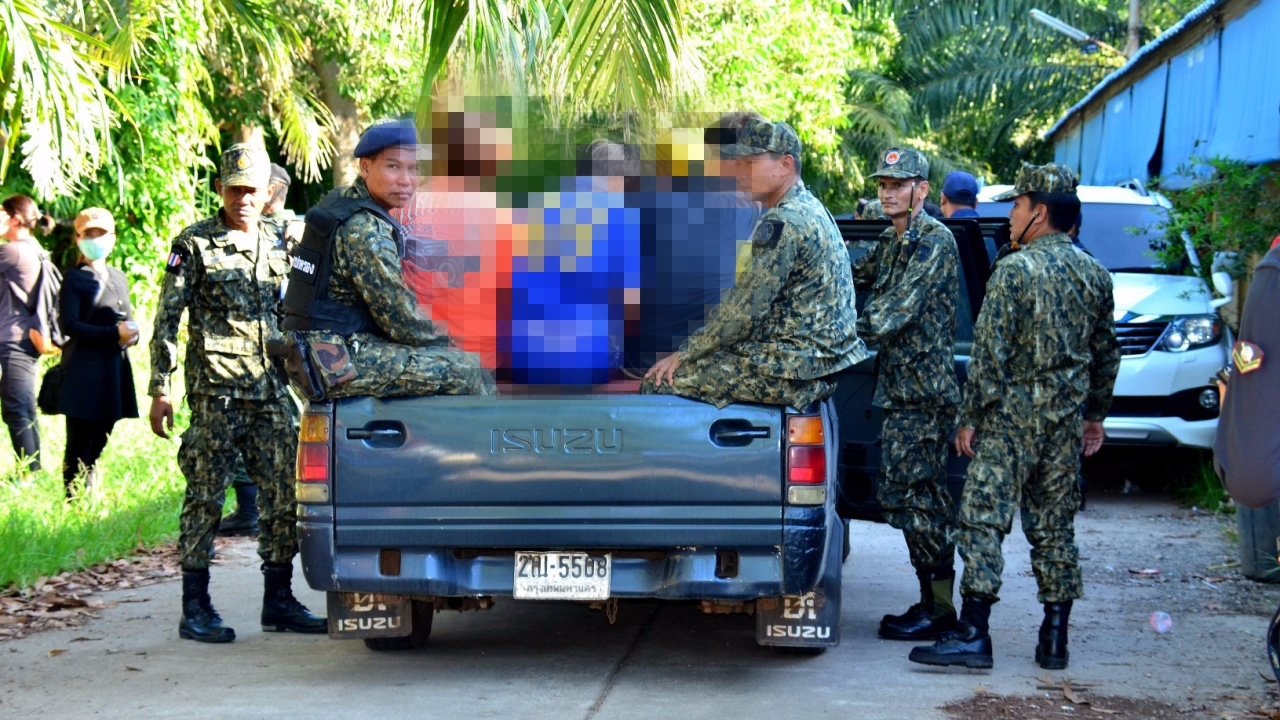 ลุยค้นบ้านเช่า รอบมหา'ลัยดัง ชุมพร จับ นศ. ตรวจปัสสาวะ เจอฉี่ม่วง14ราย