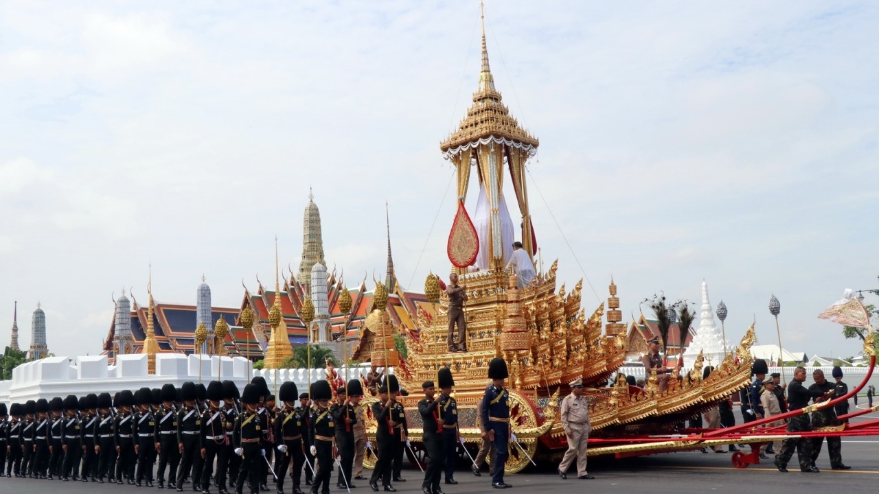 ซ้อม 3 ริ้วขบวนฯ ในพื้นที่จริงครั้งแรก ประชาชนเฝ้ามองด้วยความอาลัย