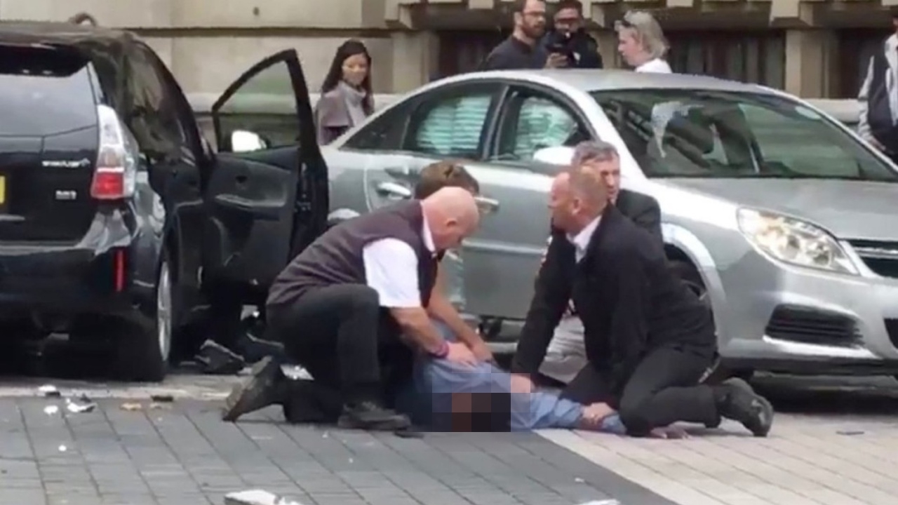 รถพุ่งชนคนที่ลอนดอน เจ็บ 11 ตร.ยัน เป็นอุบัติเหตุ ไม่ใช่ก่อการร้าย