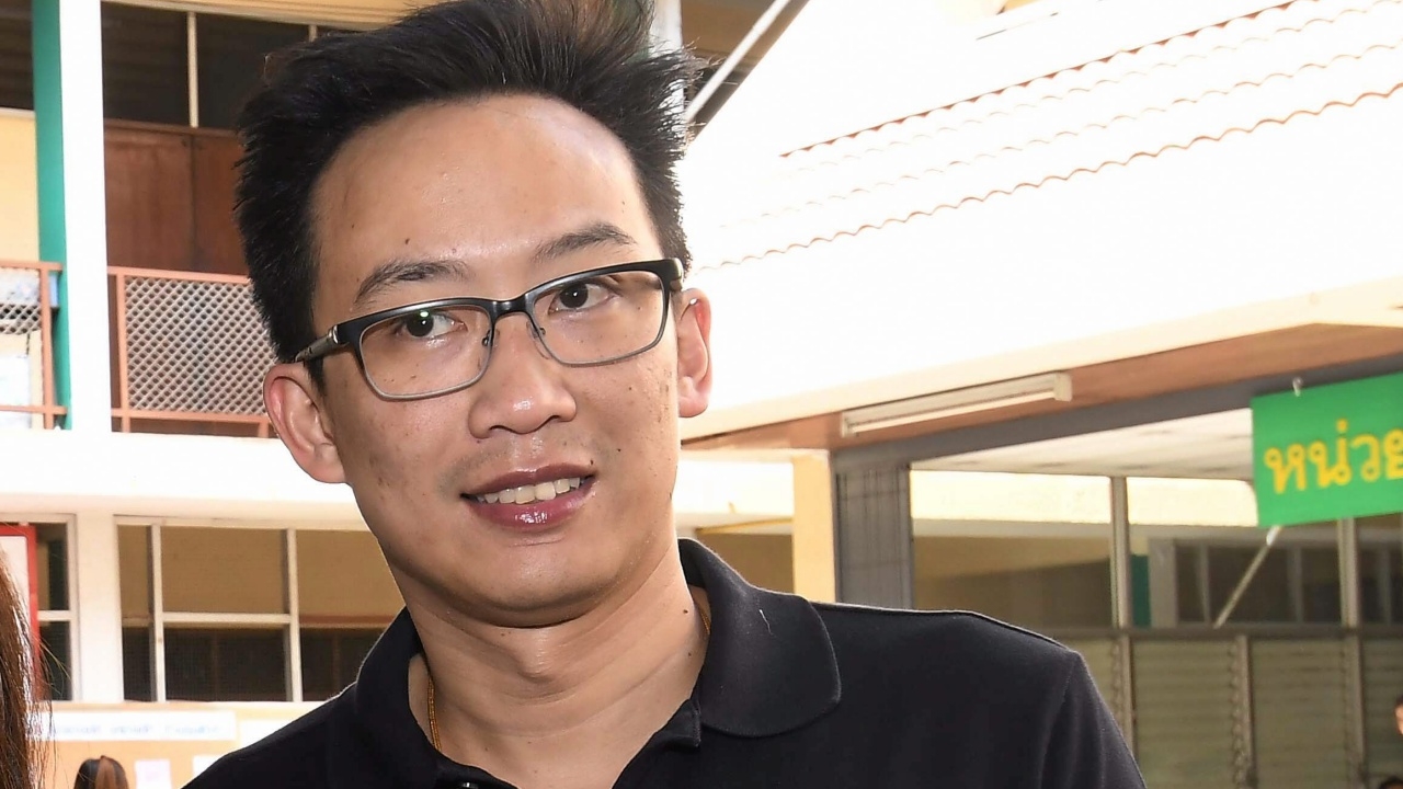 ดีเอสไอ ส่งหมายเรียก ไปบ้าน 'โอ๊ค' รับทราบข้อกล่าวหาฟอกเงินกรุงไทย