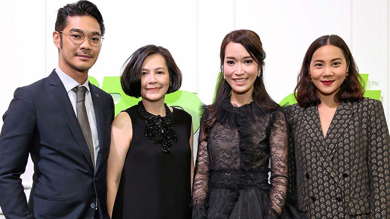 รณรงค์สังคมไทยใส่ใจคนรอบข้าง นำร่องปันน้ำใจแก่พนักงานกวาดถนน