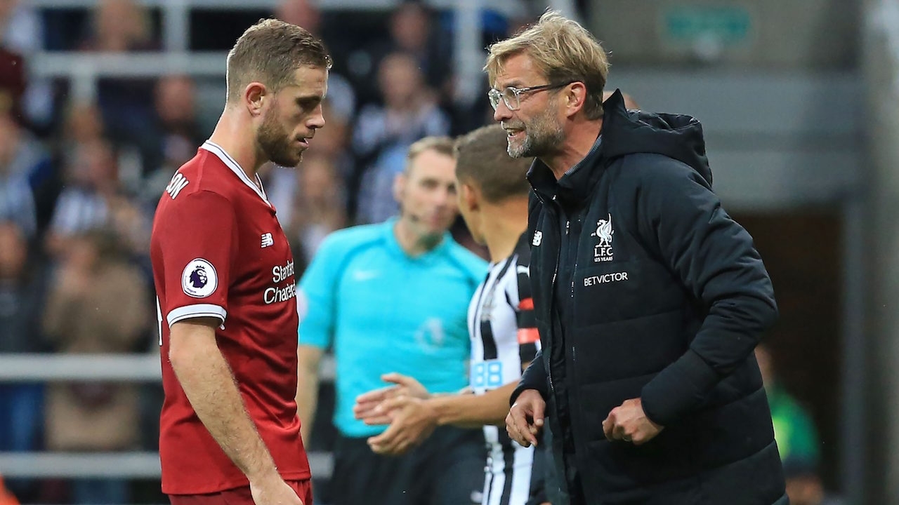 จัดเต็ม! เปิดคะแนนแข้ง ‘หงส์แดง’ เกมเจ๊าสาลิกา ห่วยสุดมีถึง 4 คน