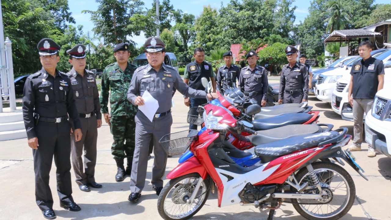 ตร.ยึดรถยนต์ 9 คัน จยย.อีก 11 คันที่กาฬสินธุ์ คาดบางส่วนอาจโดนขโมยมา