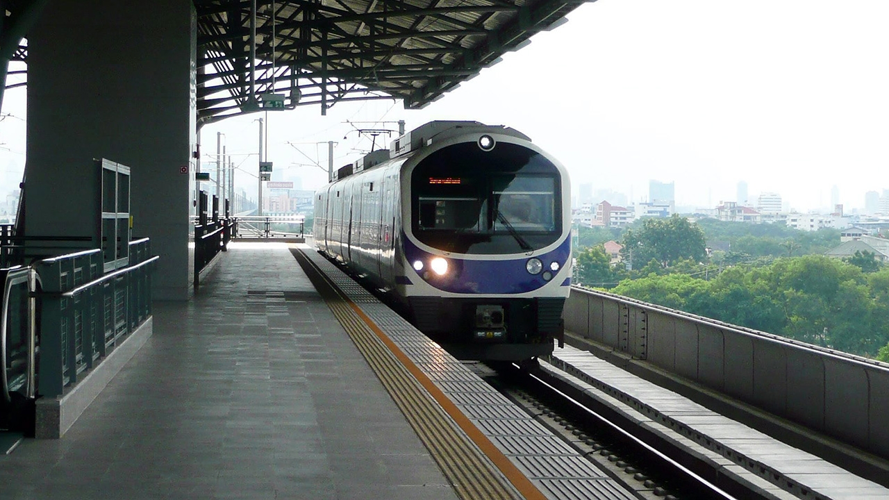 แอร์พอร์ตลิงก์ซื้อรถเพิ่ม