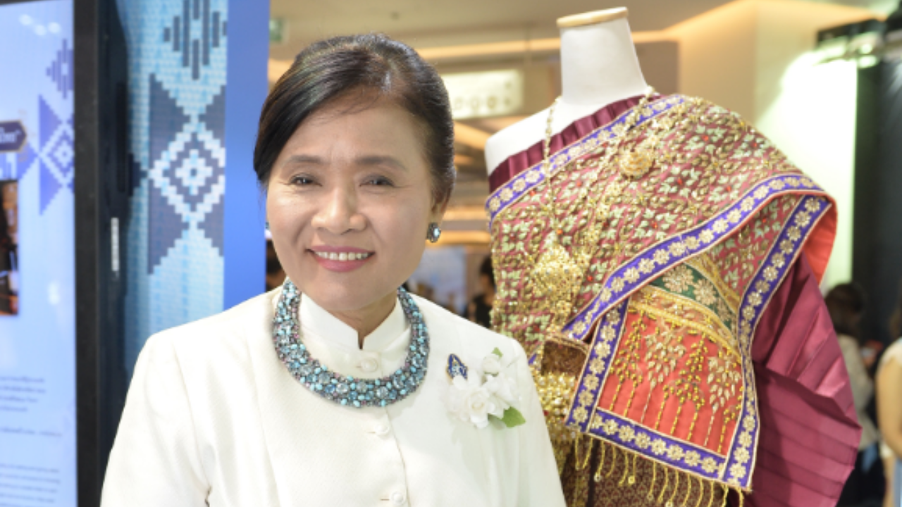 กรมหม่อนไหม จัดงาน 'มหัศจรรย์แห่งไหมไทย' โปรโมทสัญลักษณ์ตรา'นกยูง'